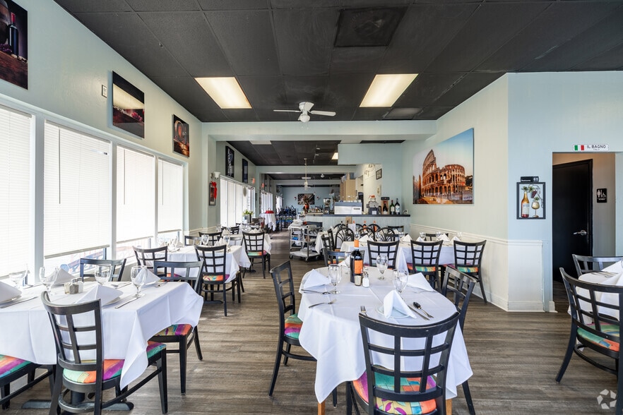 3100 Del Prado Blvd S, Cape Coral, FL à vendre - Photo intérieure – Image 3 sur 28