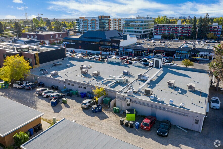 810-829 49 Ave SW, Calgary, AB à louer - Photo de l’immeuble – Image 2 sur 7