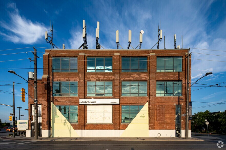 20 Leslie St, Toronto, ON à louer - Photo de l’immeuble – Image 2 sur 7