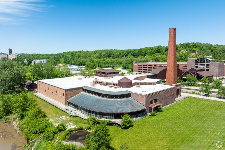 6711 NE Birmingham Rd, Kansas City, MO à vendre - Photo de l’immeuble – Image 3 sur 15