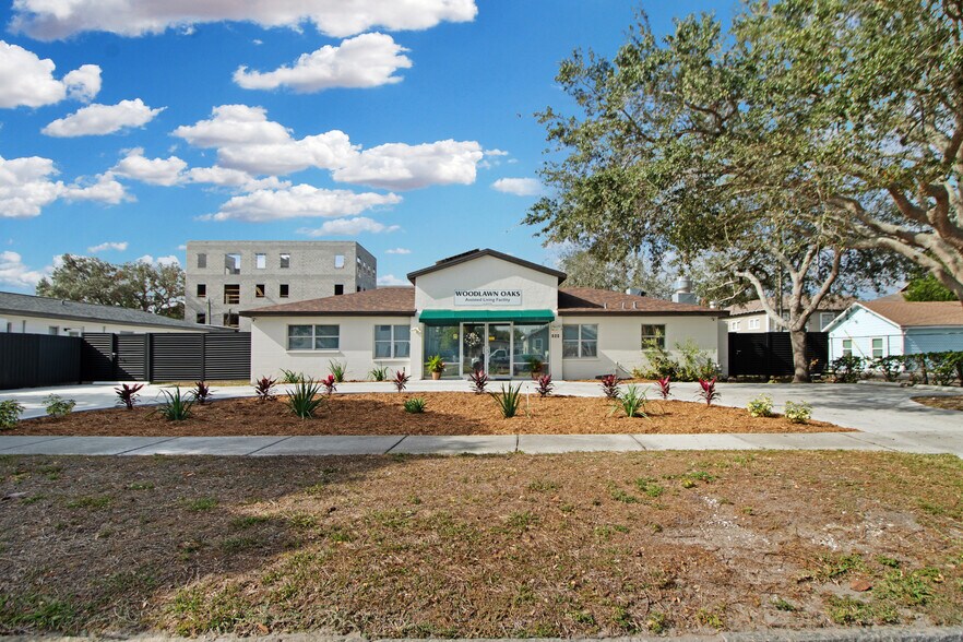 820 15th St N, Saint Petersburg, FL à vendre - Photo principale – Image 1 sur 19