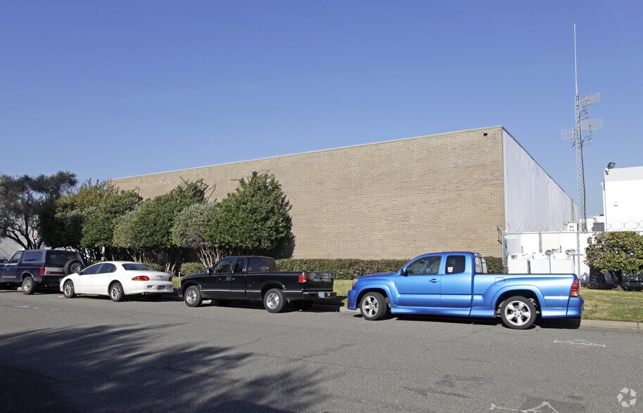 1999 Alpine Way, Hayward, CA à louer - Photo de l’immeuble – Image 3 sur 5