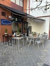 Local commercial dans Madrid, Madrid à louer Photo intérieure– Image 1 sur 8