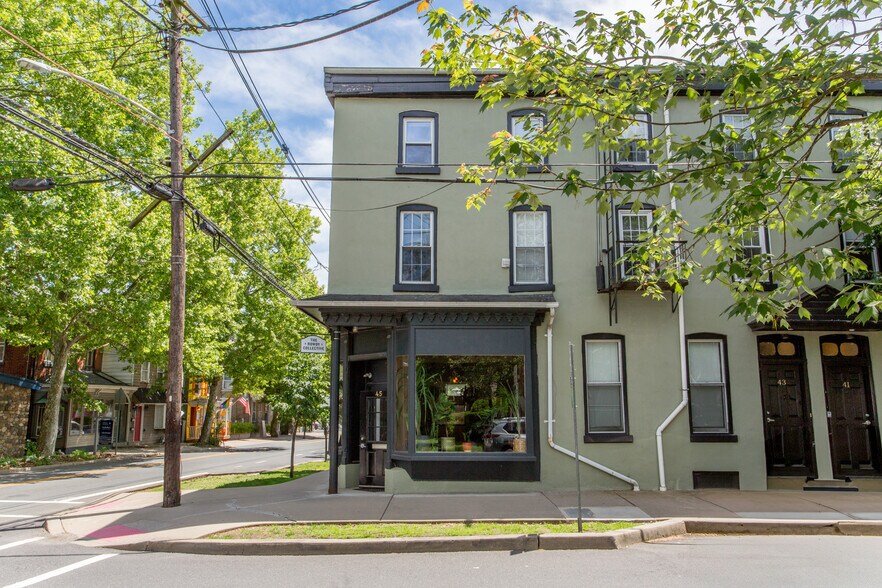 41 Church St, Lambertville, NJ à vendre - Photo de l’immeuble – Image 3 sur 48