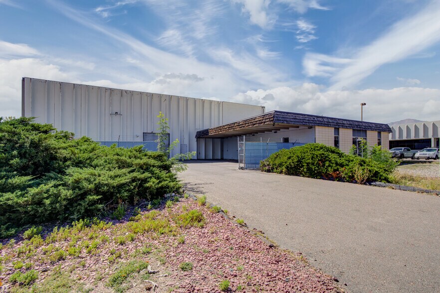 675 Elkton Dr, Colorado Springs, CO à vendre - Photo de l’immeuble – Image 3 sur 77