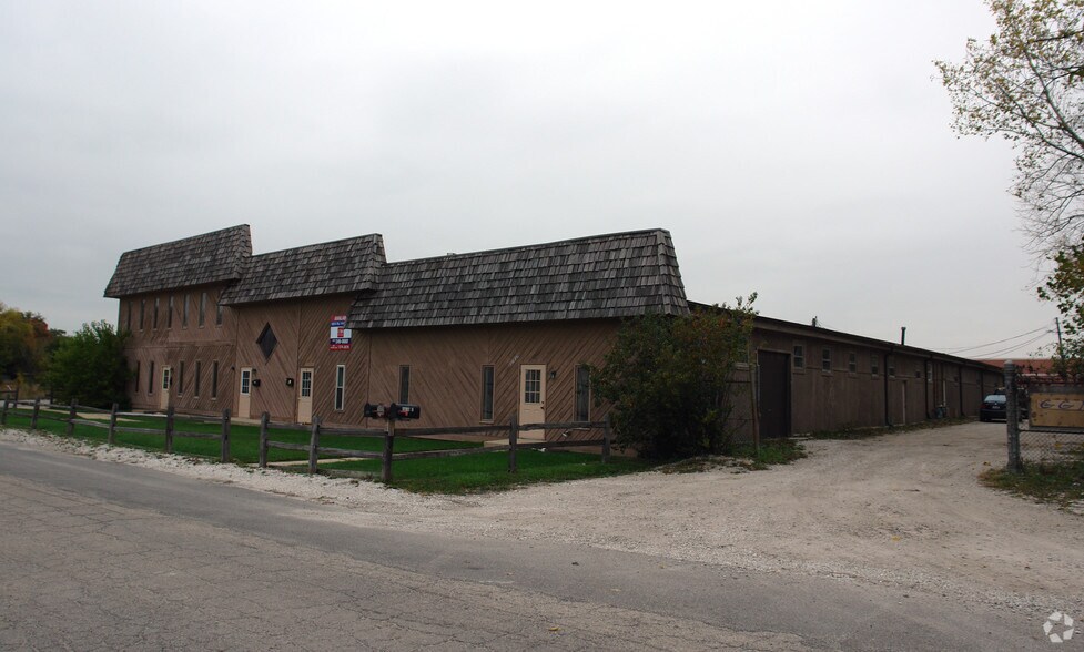 3816 Grandview Ave, Gurnee, IL à louer - Photo de l’immeuble – Image 2 sur 10