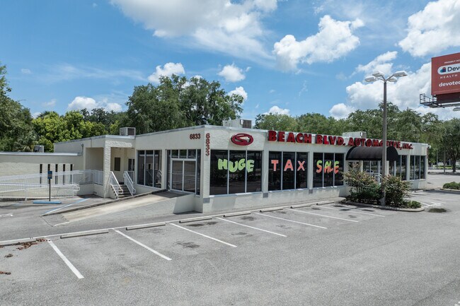 Plus de détails pour 6833 Beach Blvd, Jacksonville, FL - Local commercial à louer