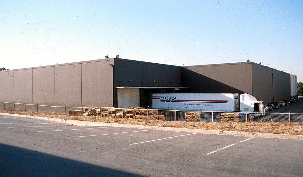 1300 W Artesia Blvd, Compton, CA à louer - Autre – Image 2 sur 6