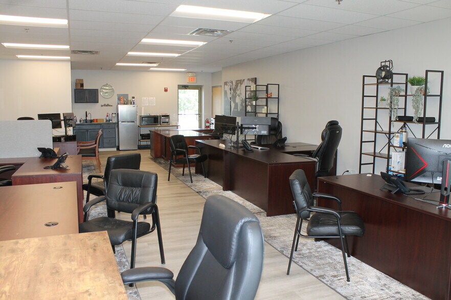 40W222 Lafox Rd, St Charles, IL à louer - Photo de l’immeuble – Image 2 sur 15
