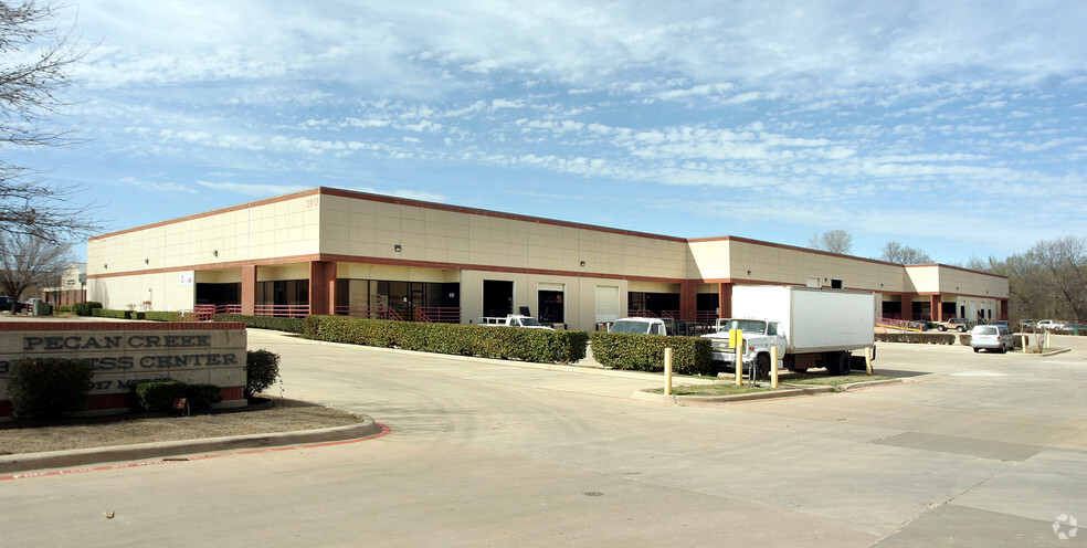 3917 Morse St, Denton, TX à louer - Photo de l’immeuble – Image 2 sur 7