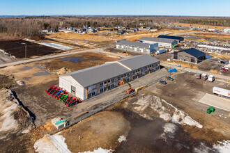 51 Rue Des Metiers, Lavaltrie, QC - VUE AÉRIENNE  vue de carte