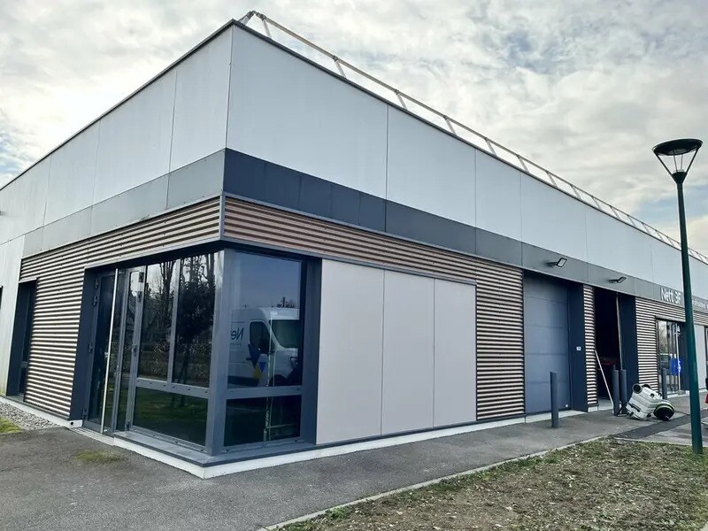 2 Rue Des Entrepreneurs, Saint-Louis à louer Photo de l’immeuble– Image 1 sur 45