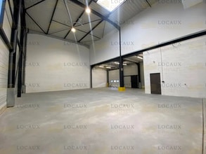 Local d’activités dans Saint-Ouen-l'Aumône à louer Photo intérieure– Image 1 sur 5