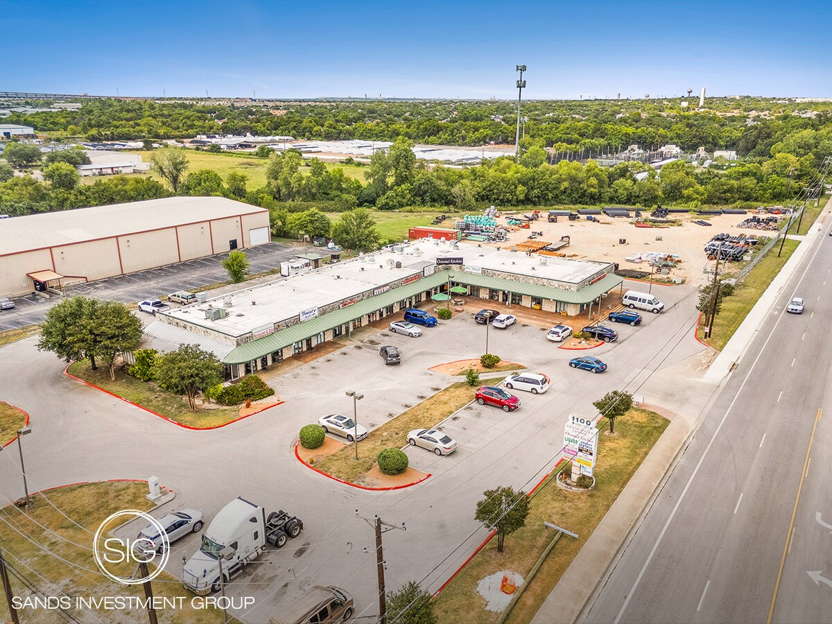 1100 Grand Avenue, Pflugerville, TX à vendre Photo de l’immeuble– Image 1 sur 6