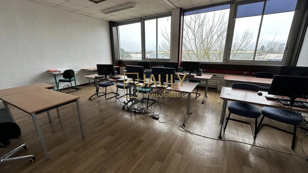 26 Rue Des Frères Lumière, Meaux à louer - Photo intérieure – Image 3 sur 30