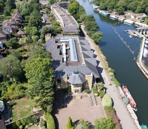 Hurst Rd, East Molesey à louer - Photo de l’immeuble – Image 3 sur 21