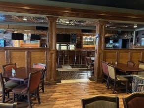 4773 Sunrise Hwy, Bohemia, NY à louer Photo intérieure– Image 2 sur 8