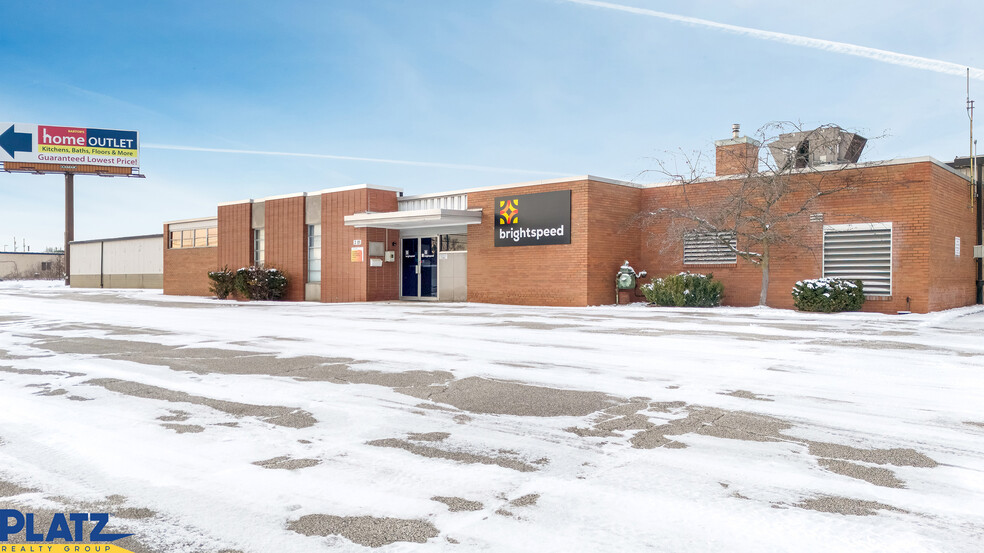 3801 Elm Rd NE, Warren, OH à louer - Photo de l’immeuble – Image 1 sur 24