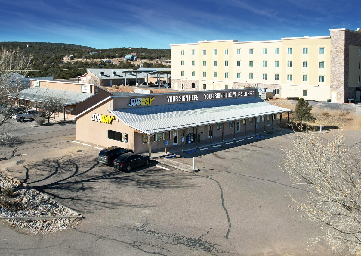 5 George Ct, Edgewood, NM à vendre Photo principale– Image 1 sur 8
