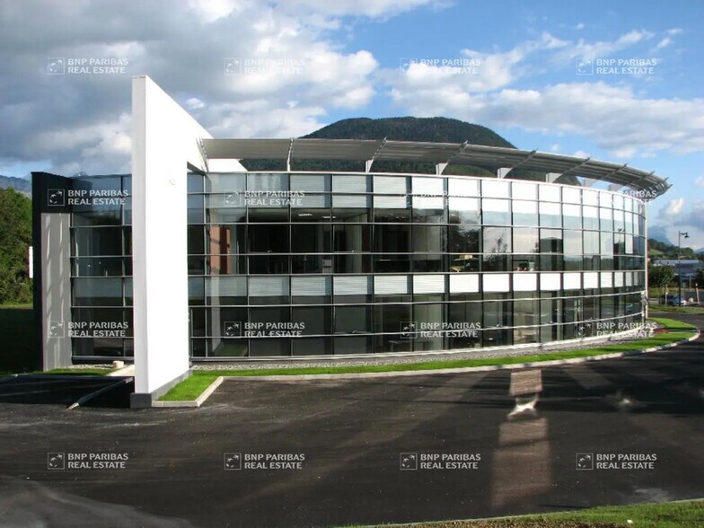 Bureau dans Annecy à louer - Photo de l’immeuble – Image 1 sur 11