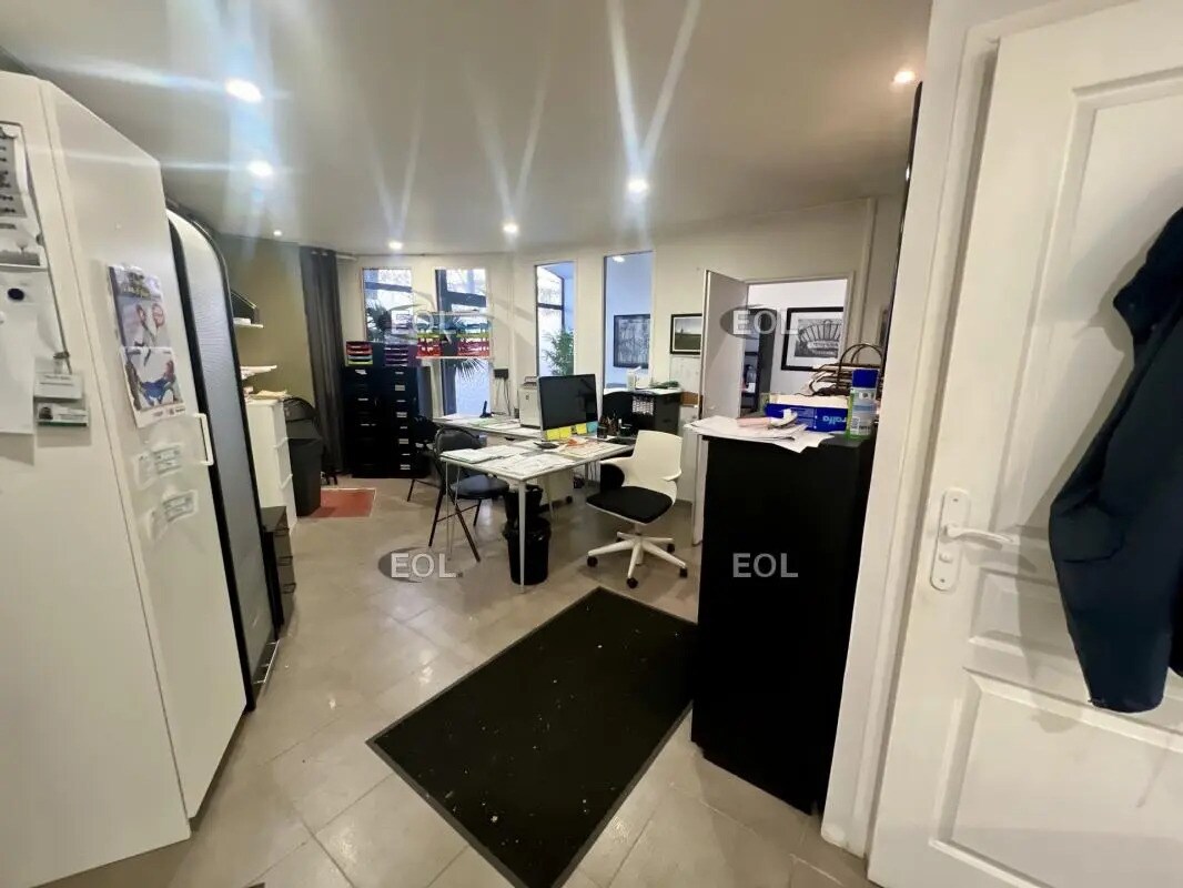 Industriel/Logistique dans Romainville à vendre Photo de l’immeuble– Image 1 sur 16