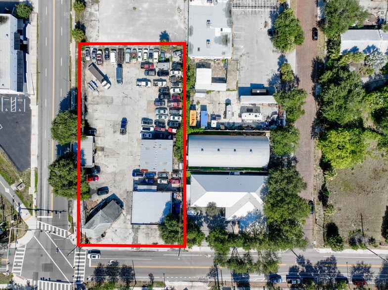 2221 5th Ave S, Saint Petersburg, FL à louer - Photo principale – Image 1 sur 14