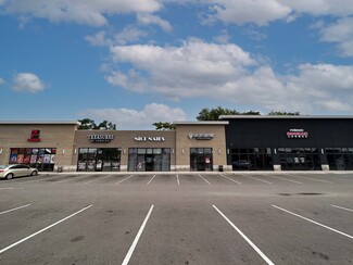 Plus de détails pour 2005-2201 E 8 Mile Rd, Warren, MI - Local commercial à louer