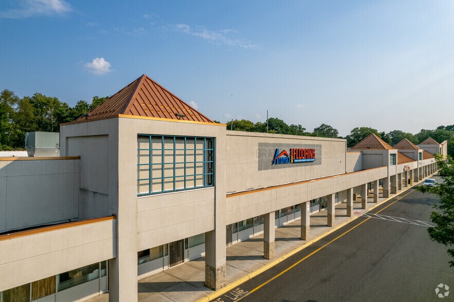 1400-1438 State Hwy 130 N, Cinnaminson, NJ à louer - Photo de l’immeuble – Image 2 sur 9