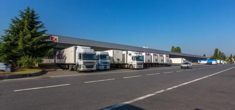 Industriel/Logistique dans Aulnay-sous-Bois à louer - Photo de l’immeuble – Image 2 sur 7