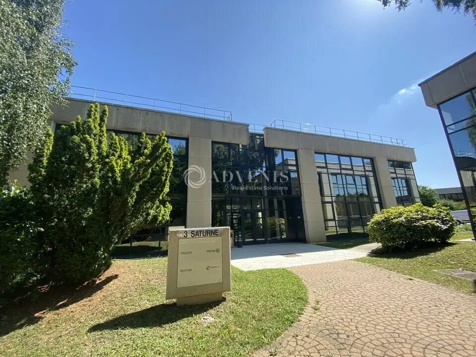 Bureau dans Guyancourt à louer Photo de l’immeuble– Image 1 sur 7