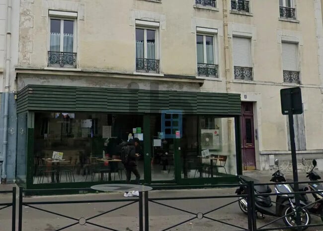 Plus de détails pour Local commercial à louer