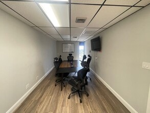 2131 Hollywood Blvd, Hollywood, FL à louer Photo intérieure– Image 2 sur 24