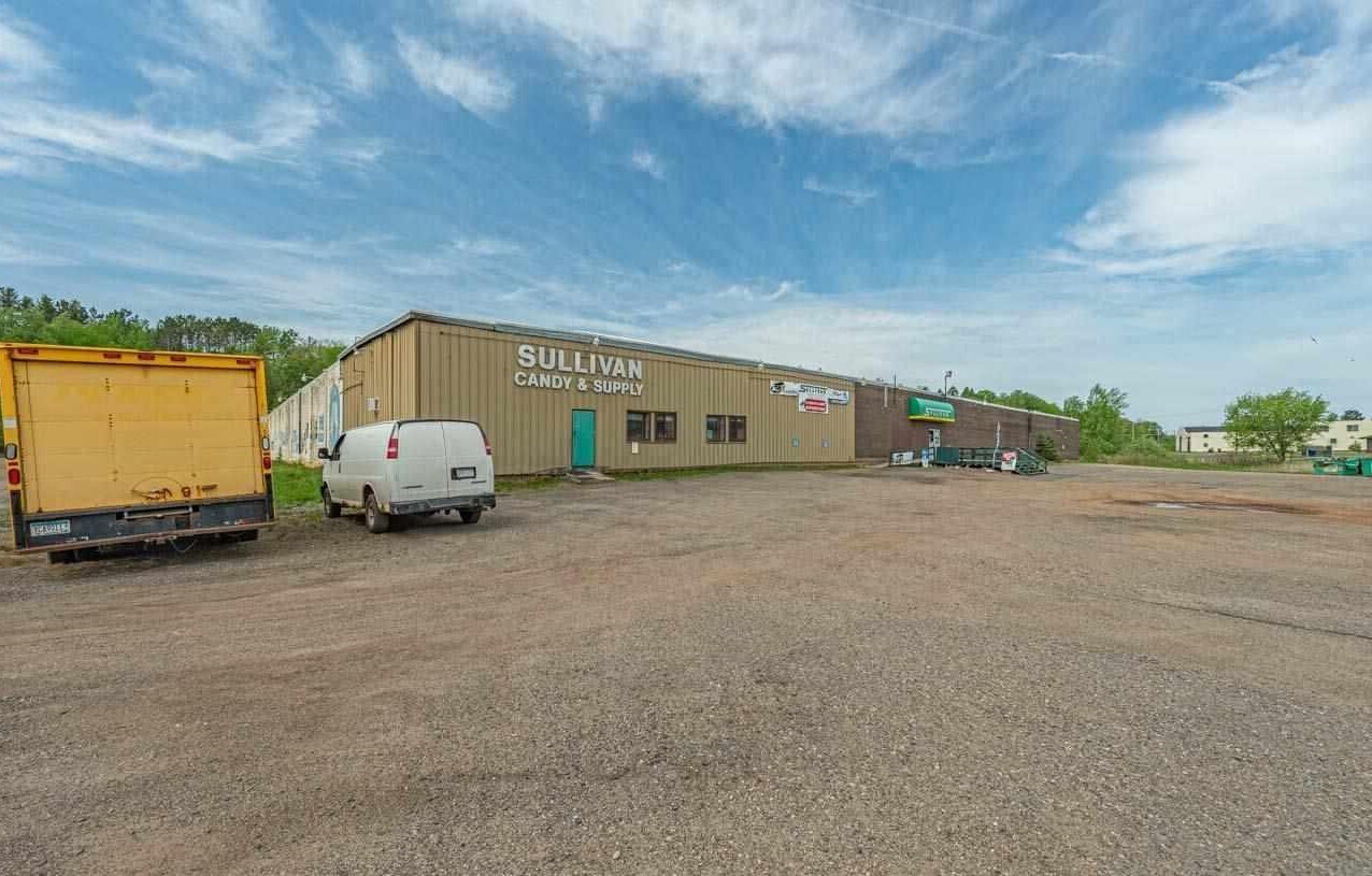 1206 25th St E, Hibbing, MN à vendre Photo de l’immeuble– Image 1 sur 37