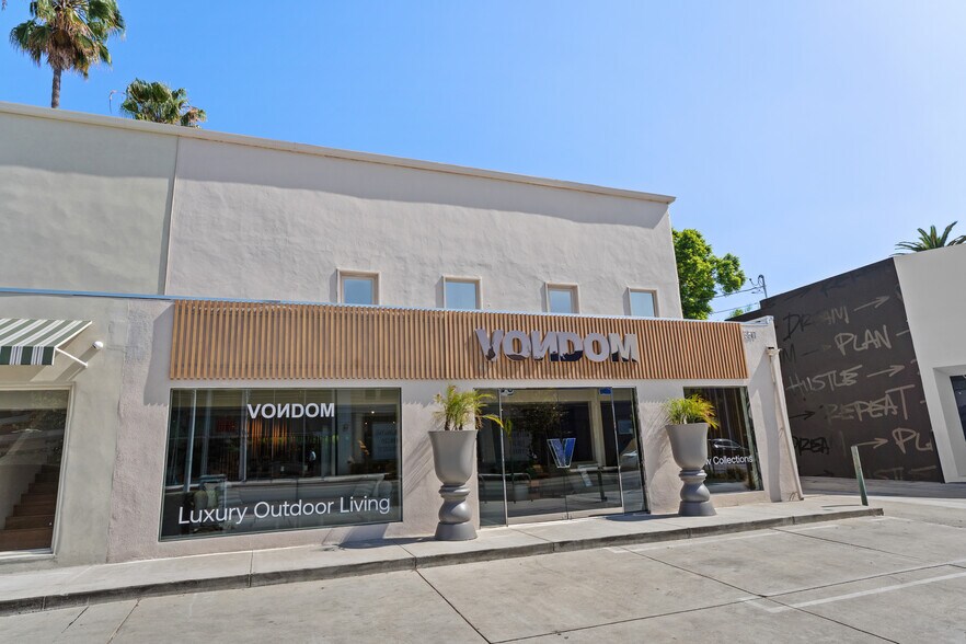 8611 Melrose Ave, West Hollywood, CA à louer - Photo de l’immeuble – Image 1 sur 4