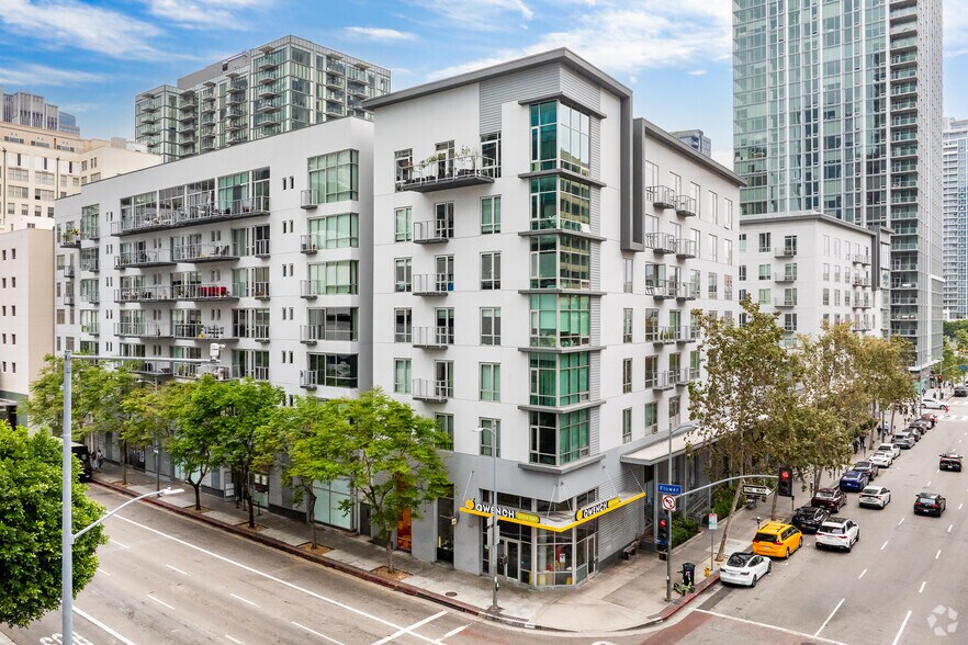978 W 9th St, Los Angeles, CA à vendre - Photo principale – Image 1 sur 1