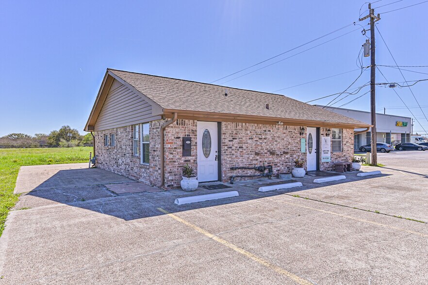 5001 Luella Ave, Deer Park, TX à vendre - Photo de l’immeuble – Image 1 sur 32