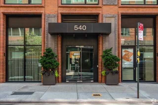 540 W 28th St, New York, NY à louer - Photo de l’immeuble – Image 3 sur 13