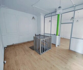 Plus de détails pour Local commercial à louer