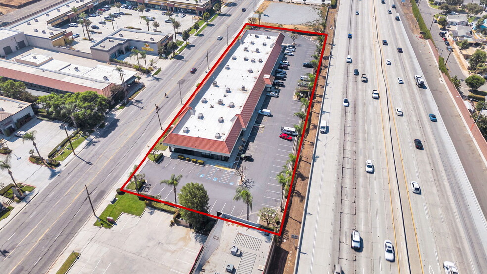 7001 Indiana Ave, Riverside, CA à louer - Photo de l’immeuble – Image 3 sur 8