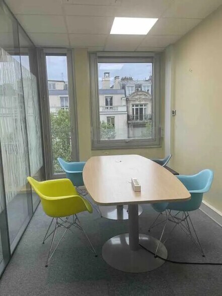 Bureau dans Paris à louer - Photo de l’immeuble – Image 3 sur 11
