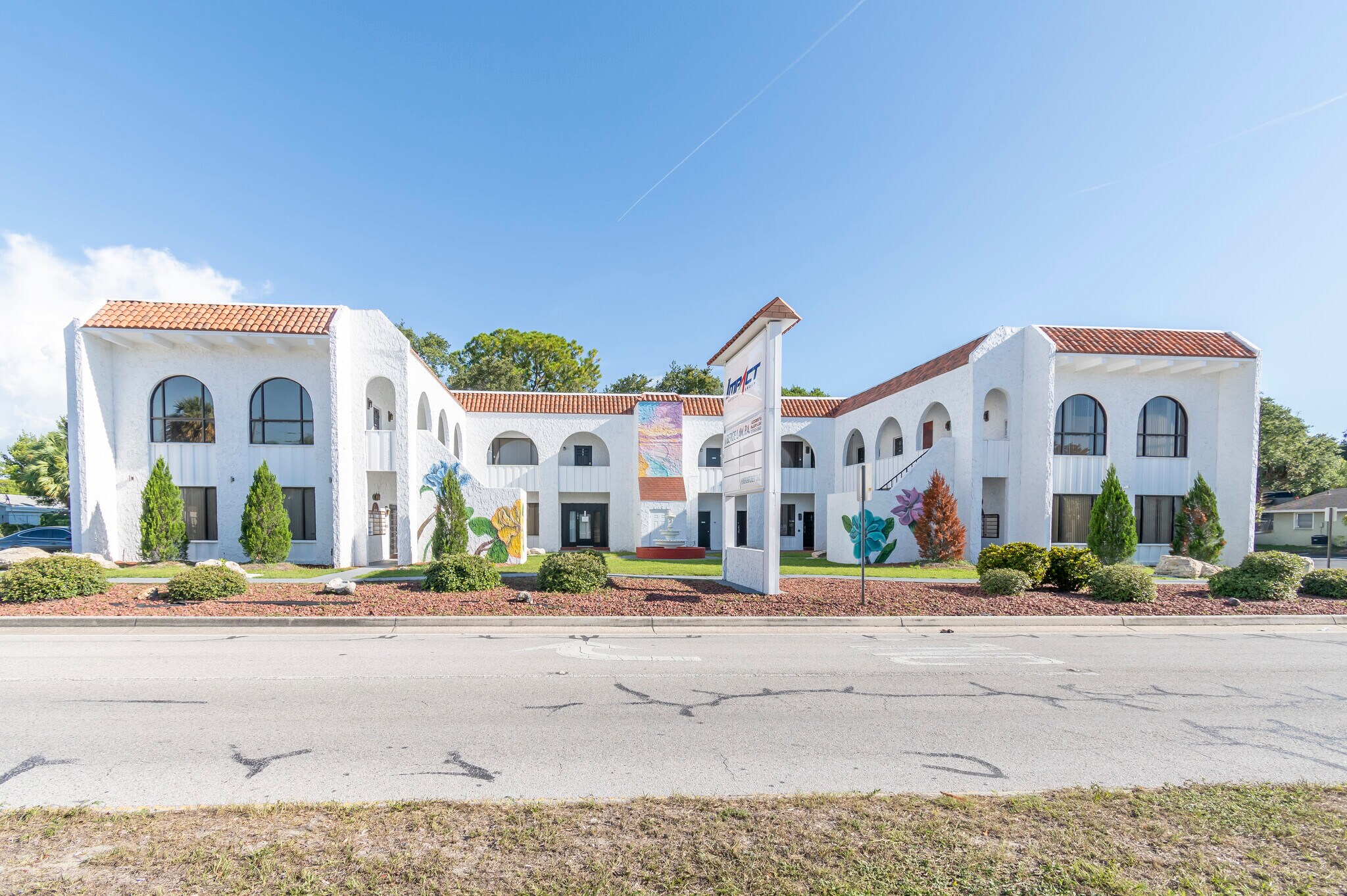 6710 Embassy Blvd, Port Richey, FL à louer Photo principale– Image 1 sur 13