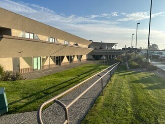 Plus de détails pour 3030 W Clearwater Ave, Kennewick, WA - Bureau à louer