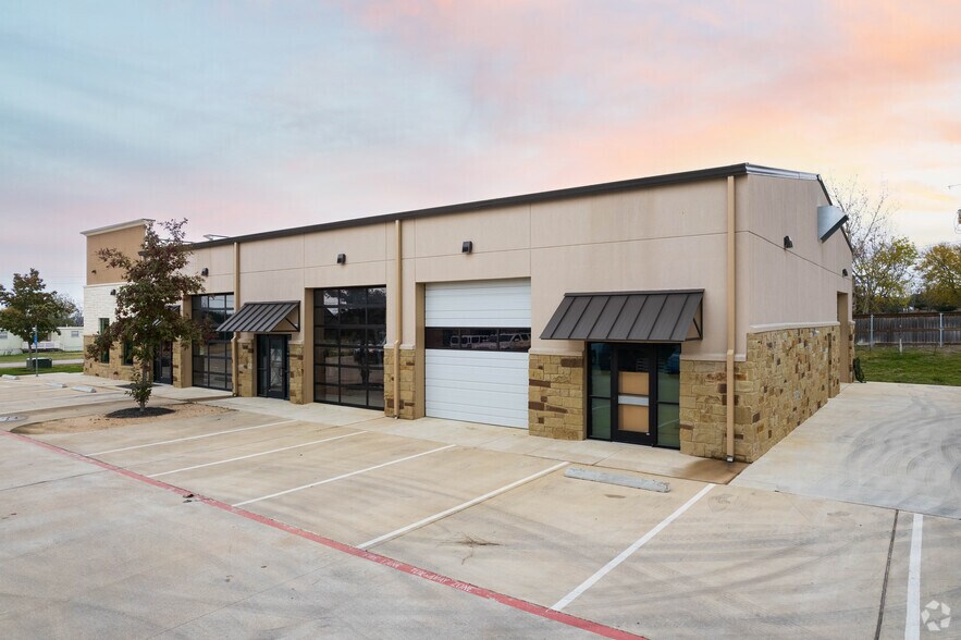 308 Hazelwood St, Leander, TX à louer - Photo de l’immeuble – Image 3 sur 6
