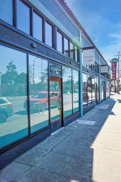 2495 Sacramento St, Berkeley, CA à louer - Photo de l’immeuble – Image 3 sur 7