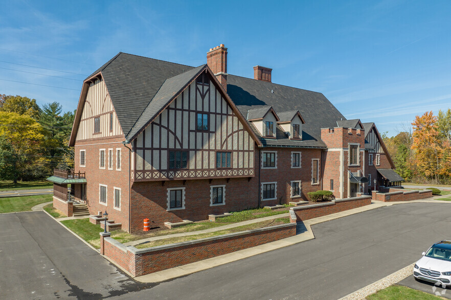 4301 Darrow Rd, Stow, OH à louer - Photo de l’immeuble – Image 3 sur 20