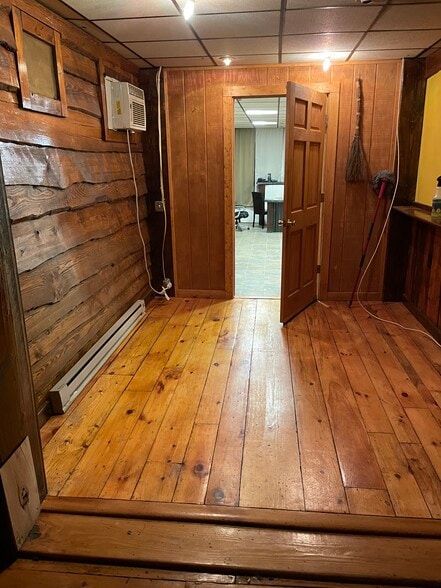 325 N Main St, Liberty, NY à vendre - Photo intérieure – Image 3 sur 48
