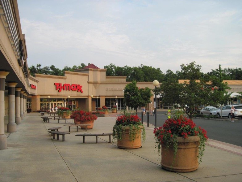 Valley Rd. & Plainfield R, Gillette, NJ à louer - Photo de l’immeuble – Image 1 sur 2