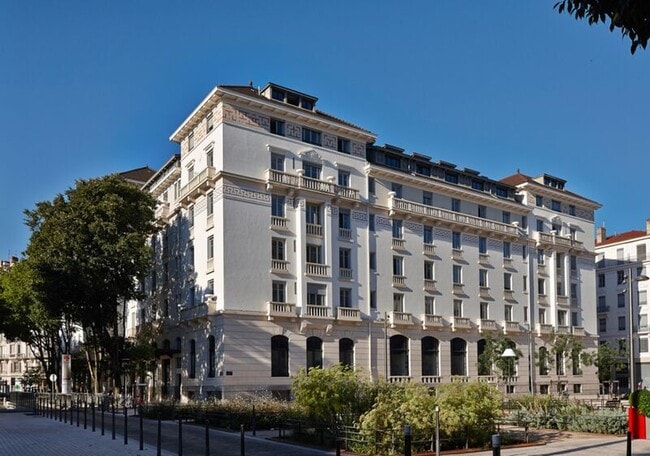 Plus de détails pour 5 Place Jules Ferry, Lyon - Bureau à louer