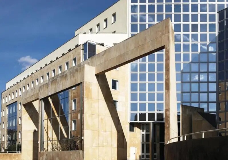 40 Rue Pasteur, Suresnes à louer - Photo de l’immeuble – Image 2 sur 6