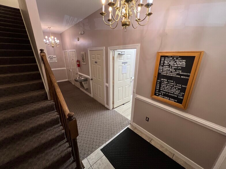 10106 Krause Rd, Chesterfield, VA à louer - Photo de l’immeuble – Image 3 sur 18